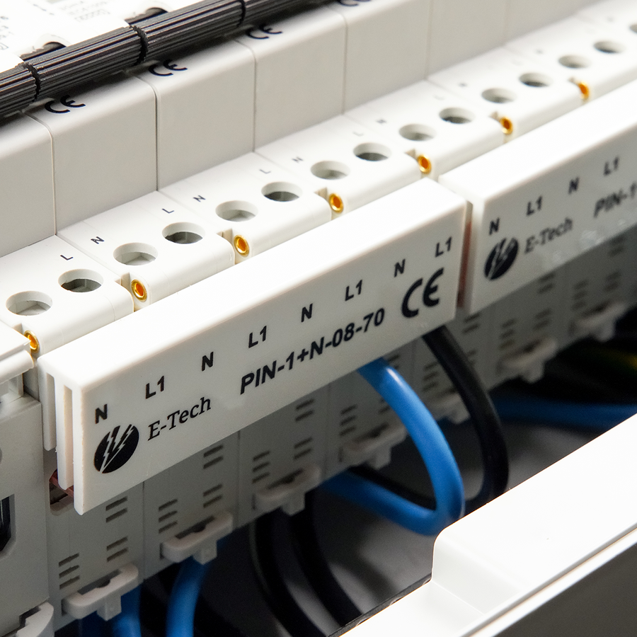 E-TECH 1-fase stiftrail voor 3 automaten 1P+N